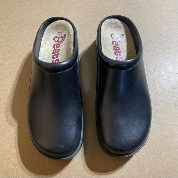 Black Klogs with Beats insole - Picture 1 of 8